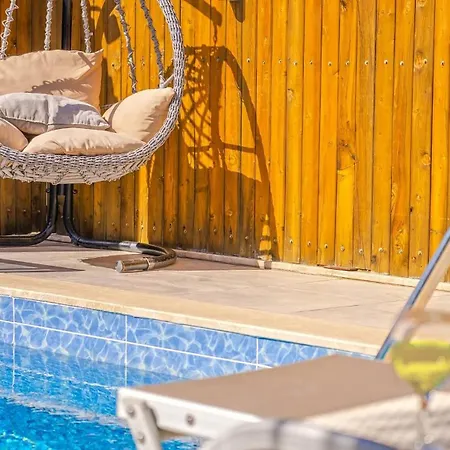 Willa Private Sahin-2 Pool Heater Available